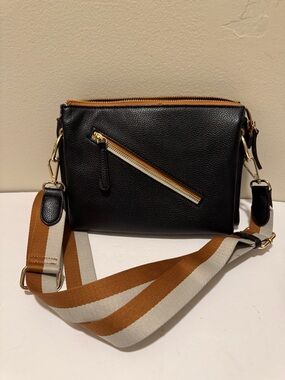 Triple Compartment Crossbody Pebbled Vegan Leather Sondra Roberts Bag